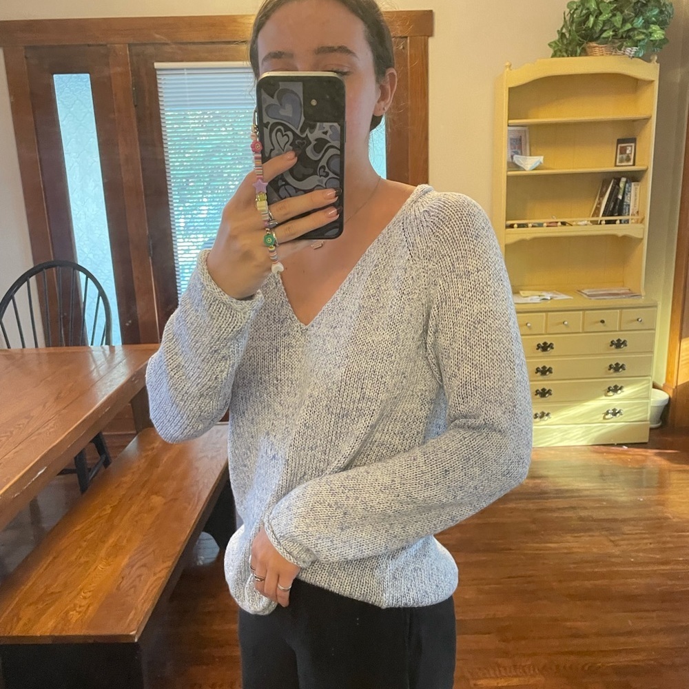 Blue H&M sweater - Picture 2 of 4